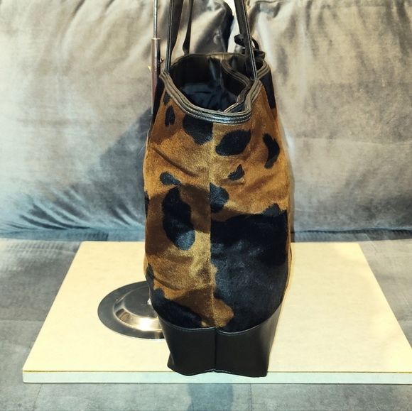 NWOT BUENO CALF HAIR ANIMAL PRINT 3 COMPARTMENT MESSANGER BAG TOTE BROWN & BLACK - Picture 7 of 16